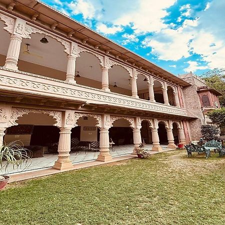 Hotel Karan Villas Kota  Ngoại thất bức ảnh