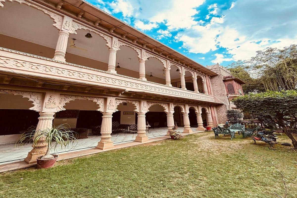 Hotel Karan Villas Kota  Ngoại thất bức ảnh