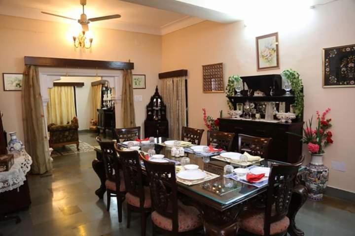 Hotel Karan Villas Kota  Ngoại thất bức ảnh