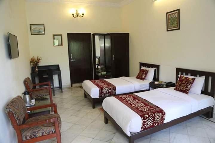 Hotel Karan Villas Kota  Ngoại thất bức ảnh